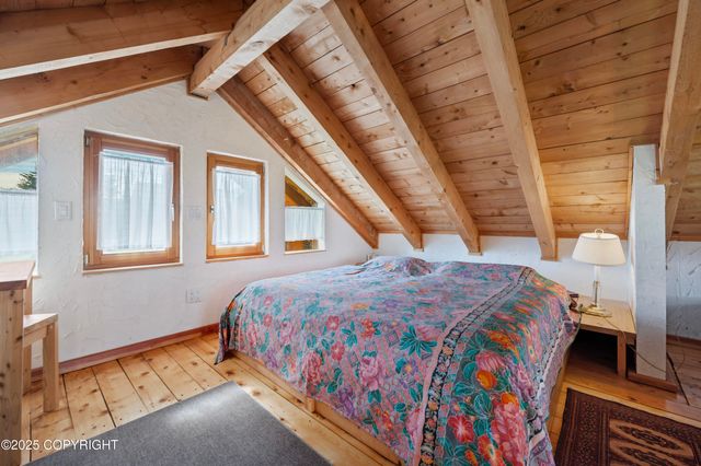 35112 Berry Street, Homer, AK 99603