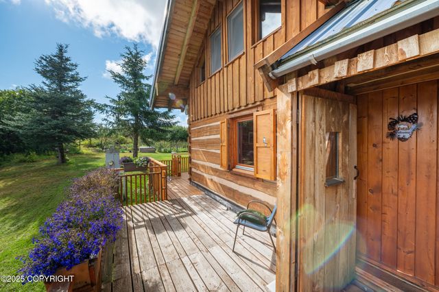 35112 Berry Street, Homer, AK 99603