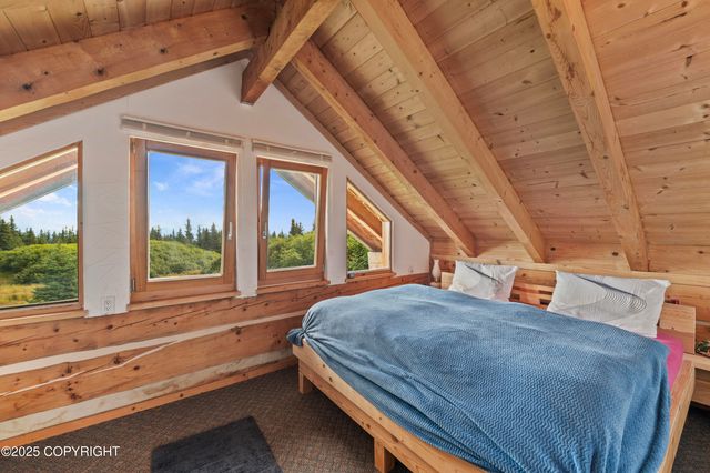 35112 Berry Street, Homer, AK 99603