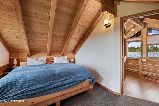 35112 Berry Street, Homer, AK 99603