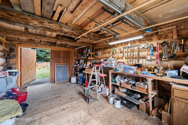 35112 Berry Street, Homer, AK 99603