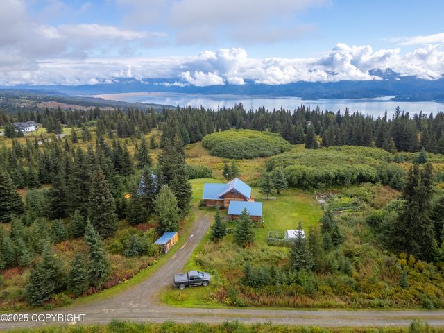 35112 Berry Street, Homer, AK 99603