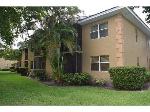 767 NW 104th Avenue 203, Pembroke Pines, FL 33026