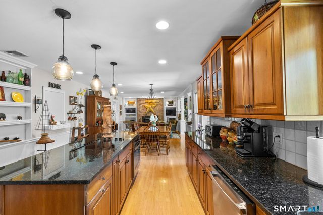 19 Hawley Road, Shelton, CT 06484