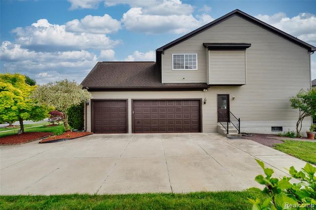 6330 Sadie Lane, Belleville, MI 48111