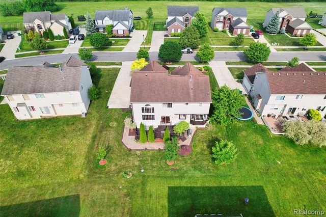6330 Sadie Lane, Belleville, MI 48111