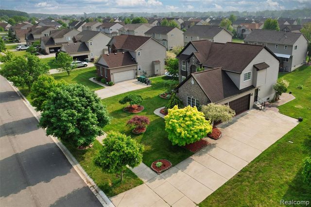 6330 Sadie Lane, Belleville, MI 48111