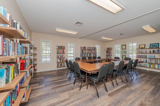 10 York Court, Rochester, NH 03868