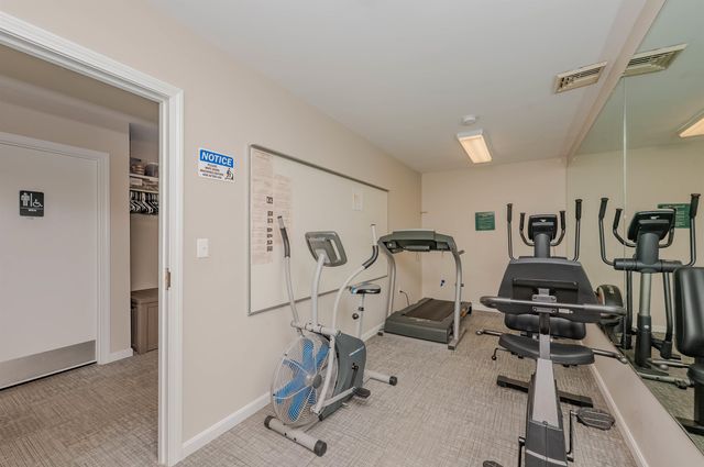 10 York Court, Rochester, NH 03868