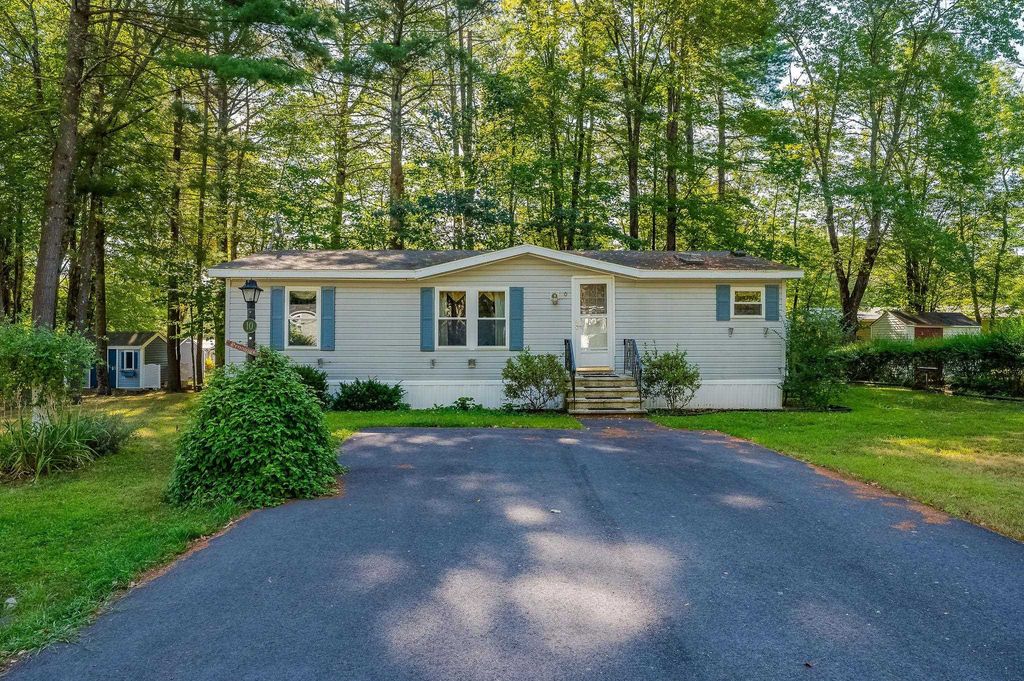 10 York Court, Rochester, NH 03868