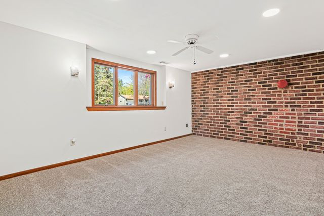 15133 Taylor Street NE, Ham Lake, MN 55304