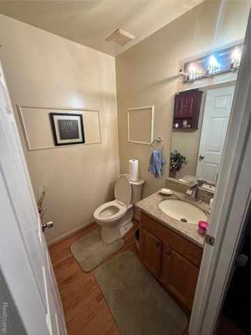 44994 Sondra Drive, Van Buren Charter Township, MI 48111