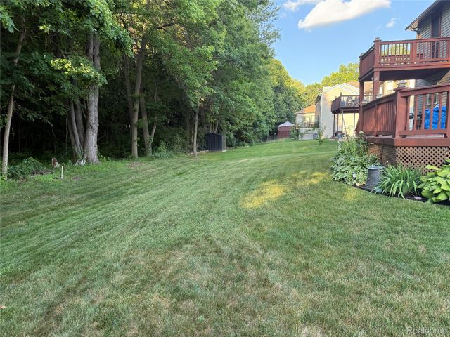 44994 Sondra Drive, Van Buren Charter Township, MI 48111