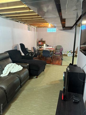 44994 Sondra Drive, Van Buren Charter Township, MI 48111