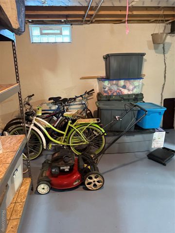 44994 Sondra Drive, Van Buren Charter Township, MI 48111