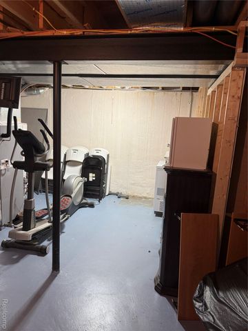 44994 Sondra Drive, Van Buren Charter Township, MI 48111