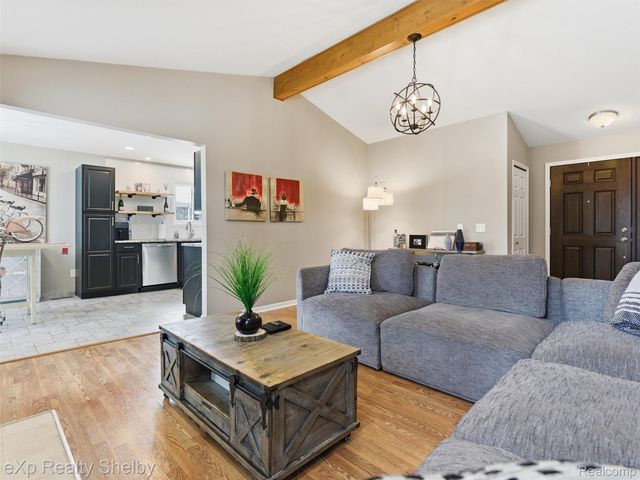 53152 Cripple Creek Drive, Chesterfield Township, MI 48047