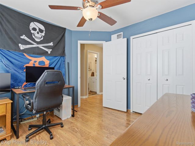 53152 Cripple Creek Drive, Chesterfield Township, MI 48047