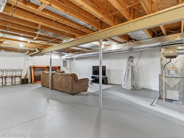 53152 Cripple Creek Drive, Chesterfield Township, MI 48047