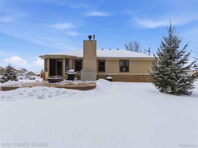 53152 Cripple Creek Drive, Chesterfield Township, MI 48047