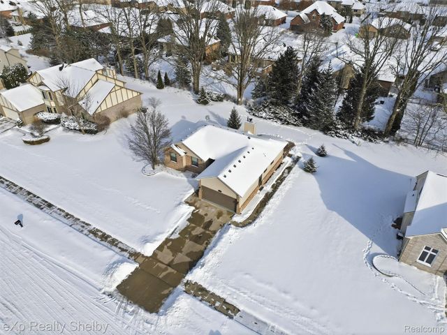 53152 Cripple Creek Drive, Chesterfield Township, MI 48047