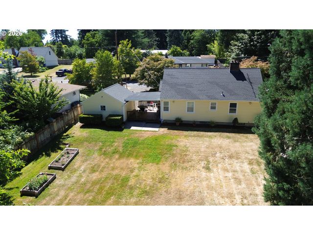 10320 Se STANLEY Ave, Milwaukie, OR 97222