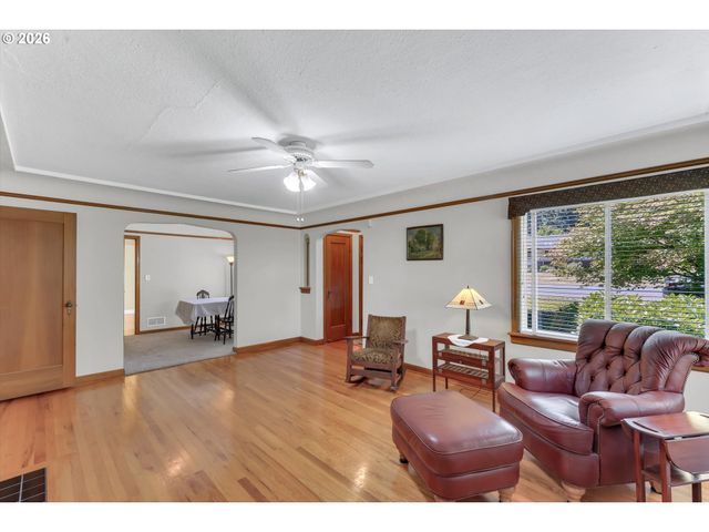 10320 Se STANLEY Ave, Milwaukie, OR 97222