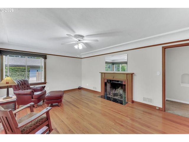 10320 Se STANLEY Ave, Milwaukie, OR 97222