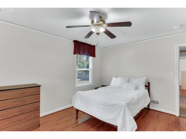 10320 Se STANLEY Ave, Milwaukie, OR 97222