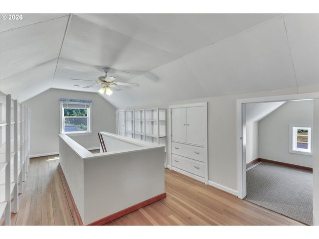 10320 Se STANLEY Ave, Milwaukie, OR 97222
