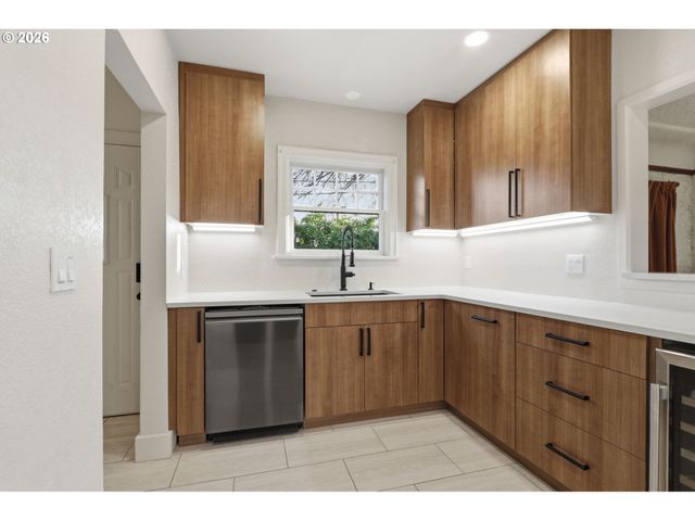 123 W 38TH St, Vancouver, WA 98660