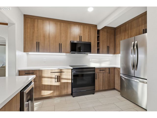 123 W 38TH St, Vancouver, WA 98660