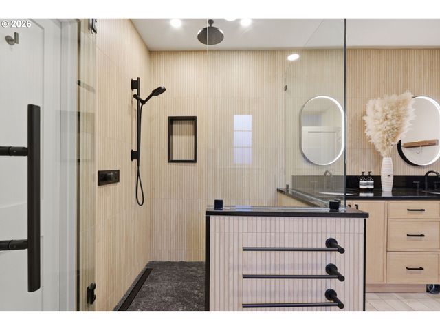 123 W 38TH St, Vancouver, WA 98660