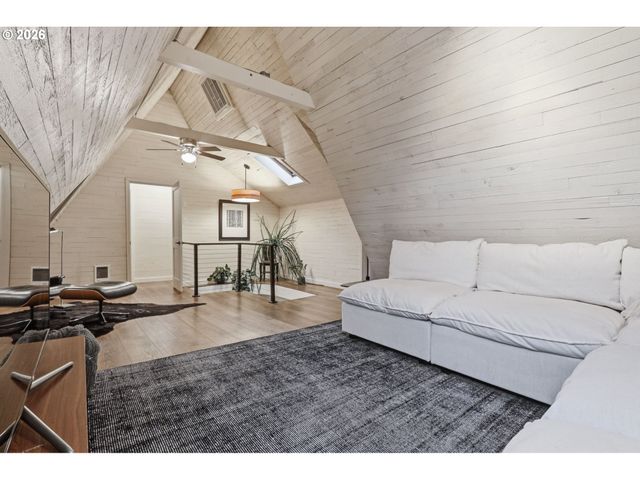 123 W 38TH St, Vancouver, WA 98660