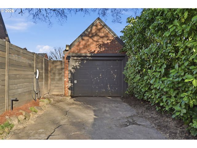 123 W 38TH St, Vancouver, WA 98660