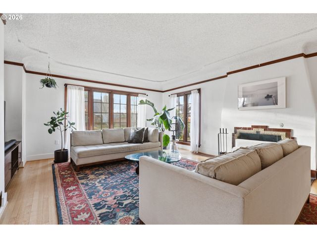 123 W 38TH St, Vancouver, WA 98660