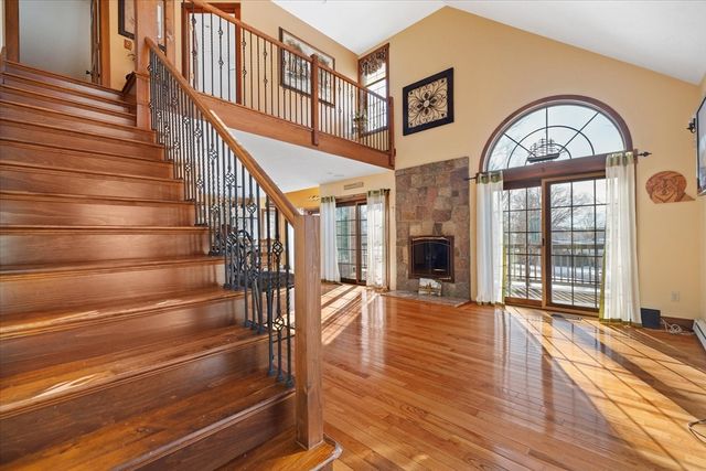 110 Minebrook Rd, Webster, MA 01570