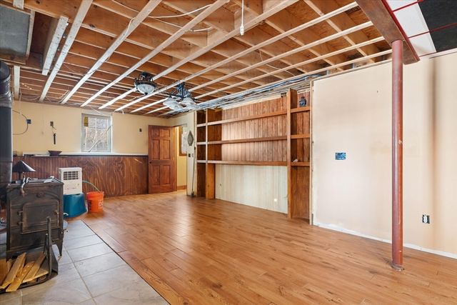 110 Minebrook Rd, Webster, MA 01570