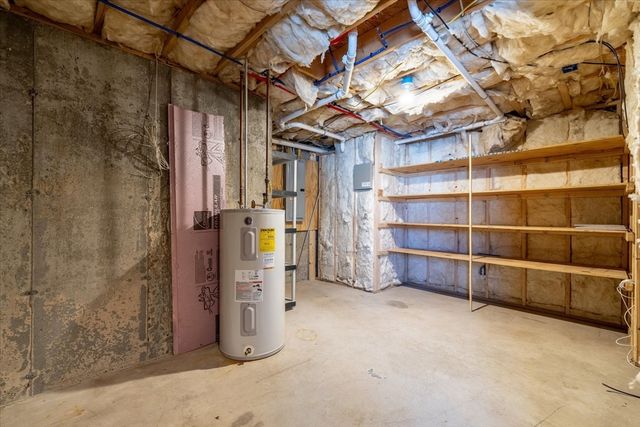 110 Minebrook Rd, Webster, MA 01570