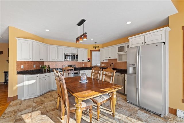 110 Minebrook Rd, Webster, MA 01570