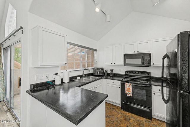 1633 E LAKESIDE Drive 58, Gilbert, AZ 85234