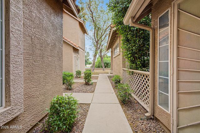 1633 E LAKESIDE Drive 58, Gilbert, AZ 85234