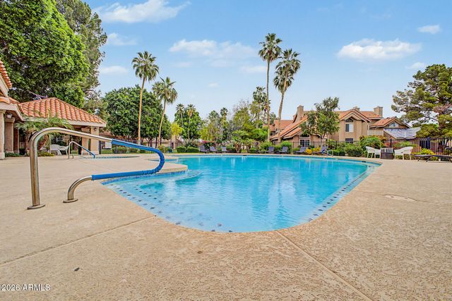 1633 E LAKESIDE Drive 58, Gilbert, AZ 85234