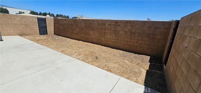 8185 Banana 15, Fontana, CA 92335