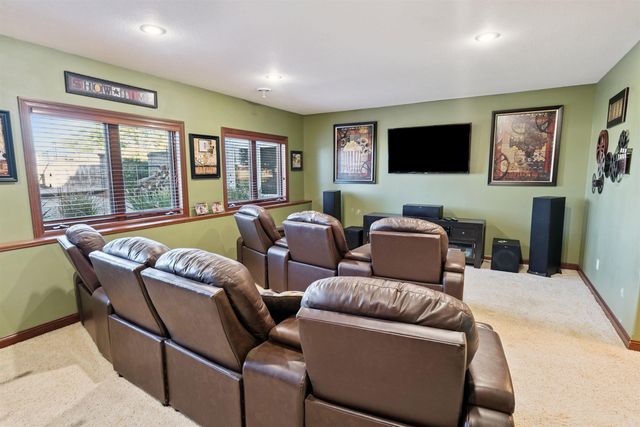 1001 Indigo St, Grundy Center, IA 50638