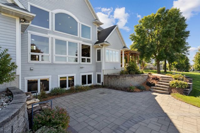 1001 Indigo St, Grundy Center, IA 50638