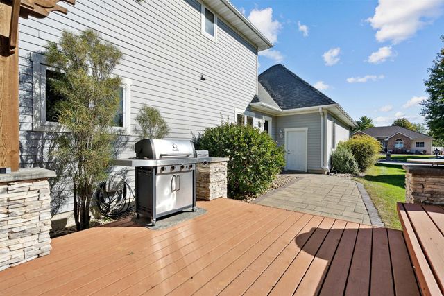 1001 Indigo St, Grundy Center, IA 50638