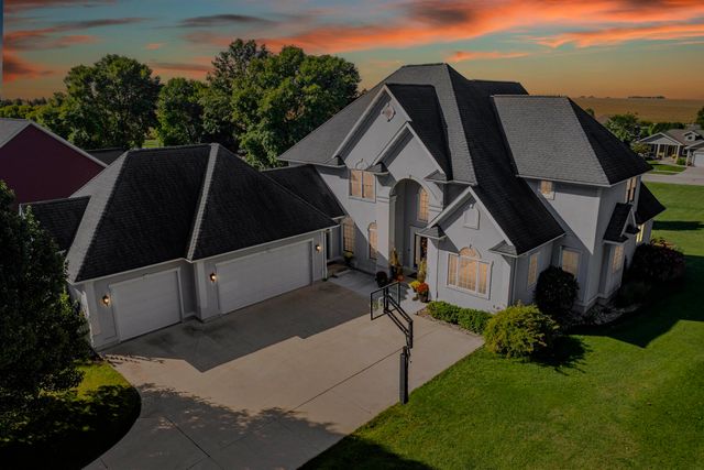 1001 Indigo St, Grundy Center, IA 50638