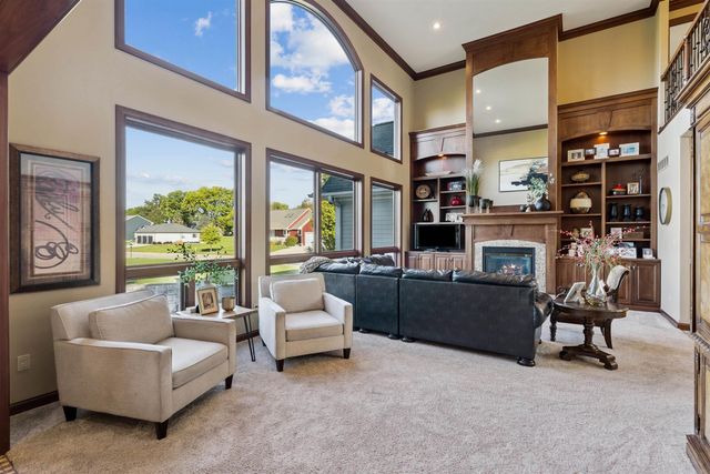 1001 Indigo St, Grundy Center, IA 50638