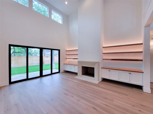 1922 Norcrest Dr Drive, Houston, TX 77055